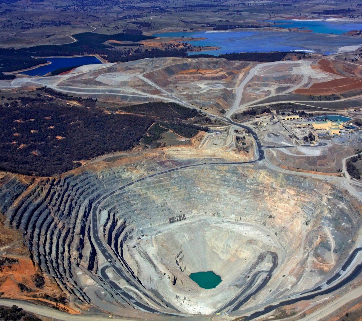 mine dewatering and water management